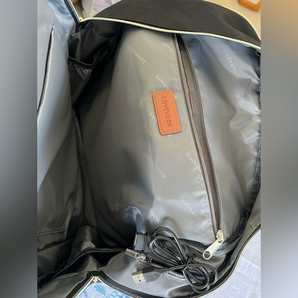 Lovevook Computer Bag Backpack EUC - image 10